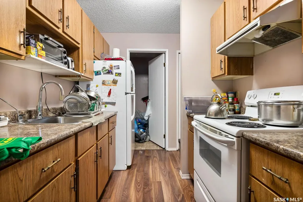 4008 Dewdney Avenue Regina SK S4T 1A2