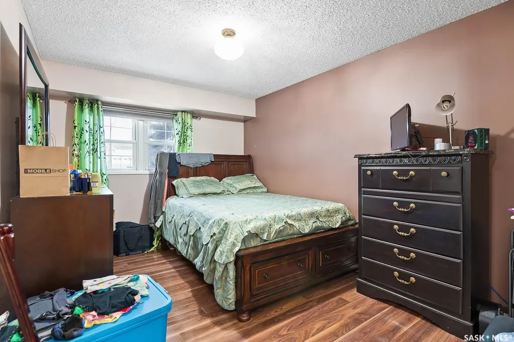 4008 Dewdney Avenue Regina SK S4T 1A2
