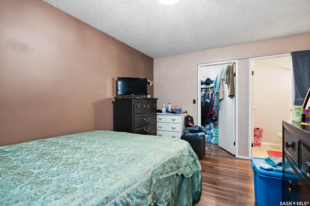 4008 Dewdney Avenue Regina SK S4T 1A2