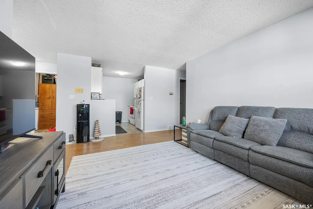 4008 Dewdney Avenue Regina SK S4T 1A2