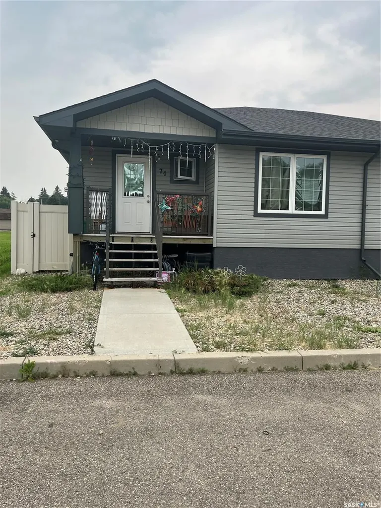 74 Cameron Way Yorkton SK S3N 2X3
