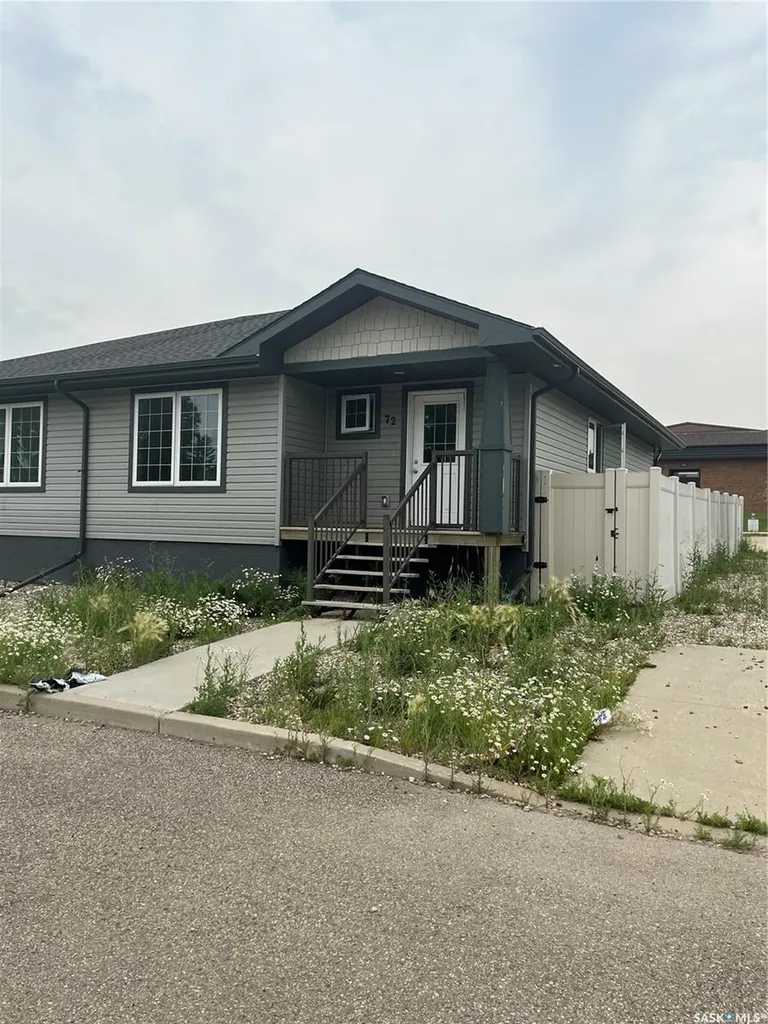 72 Cameron Way Yorkton SK S3N 2X3