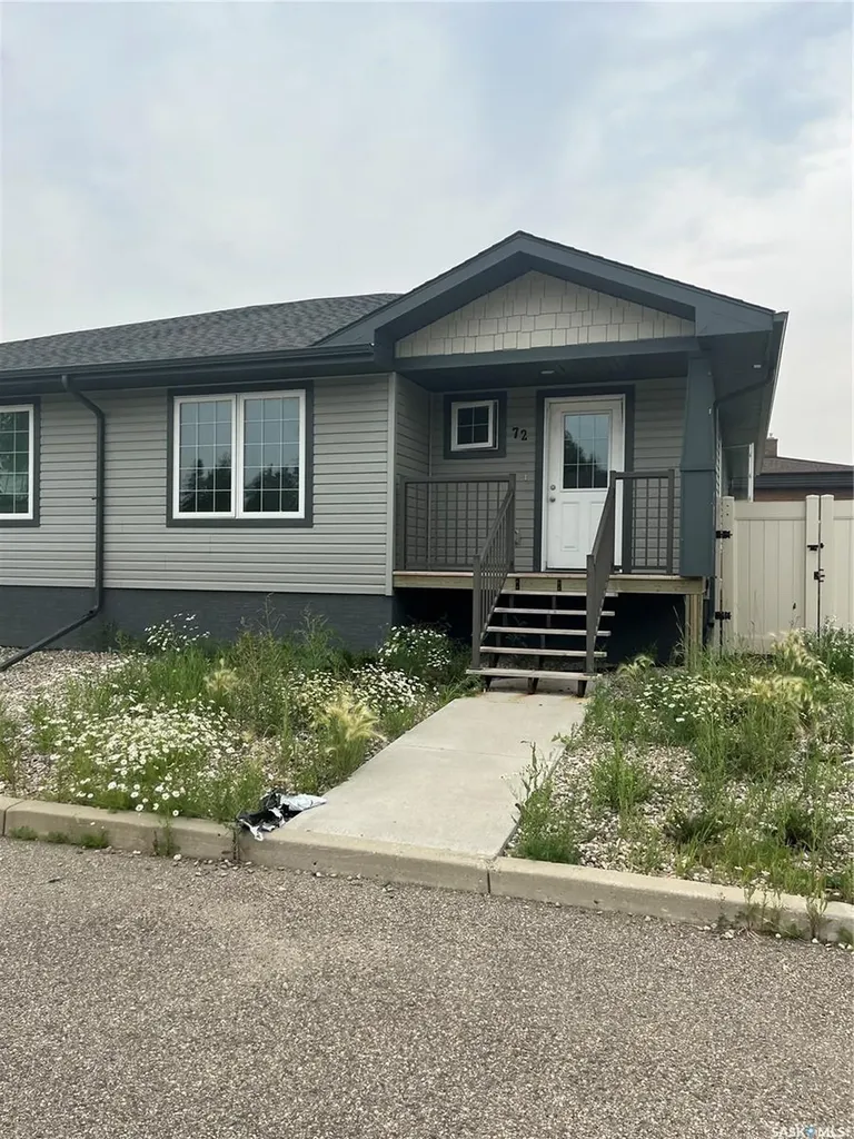 72 Cameron Way Yorkton SK S3N 2X3