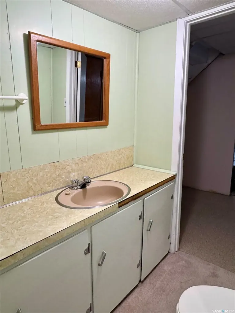 719 Donald Street Hudson Bay SK S0E 0Y0