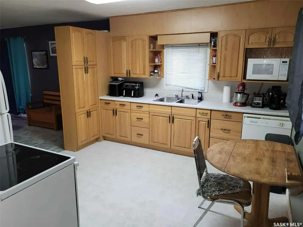 719 Donald Street Hudson Bay SK S0E 0Y0