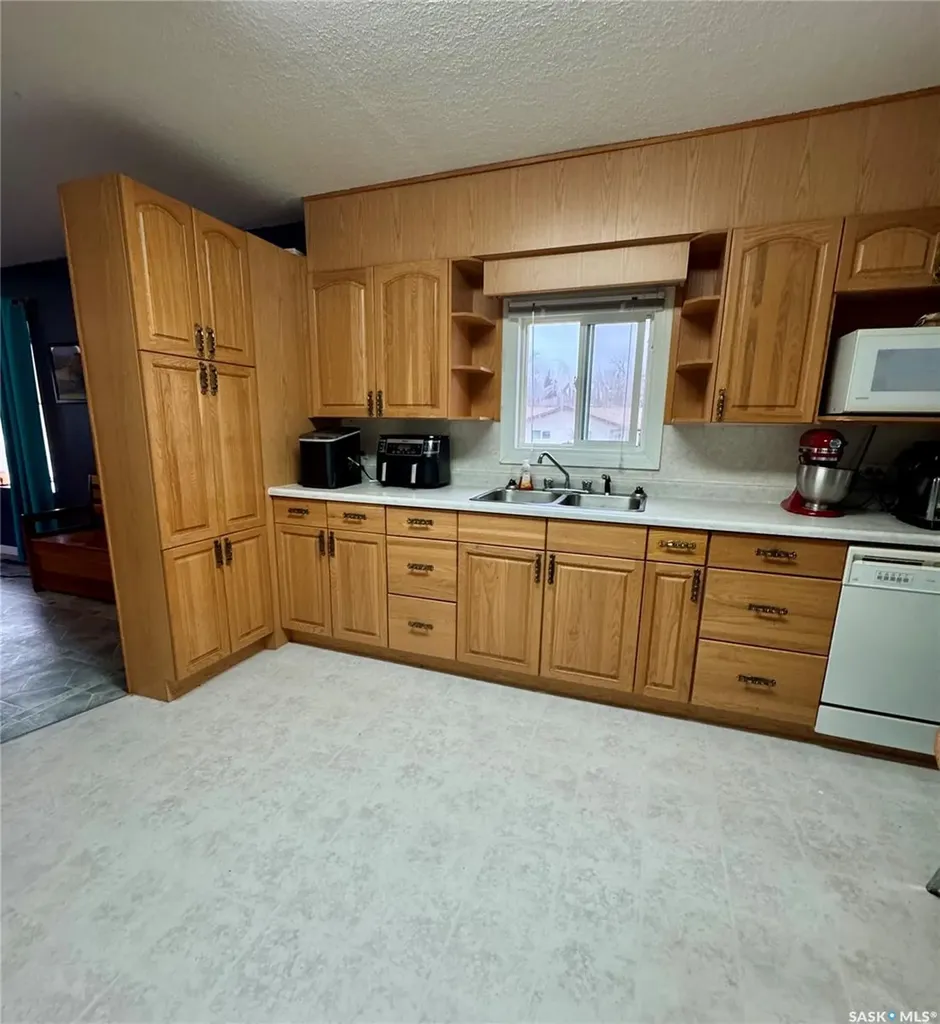 719 Donald Street Hudson Bay SK S0E 0Y0