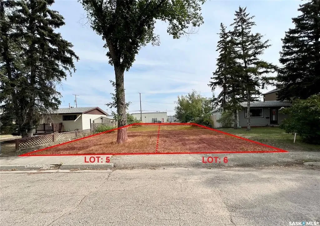 1119 Lindsay Street Regina SK S4N 3B2