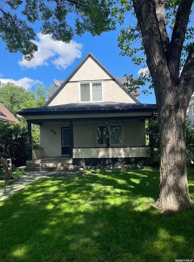 538 1st Street E Shaunavon SK S0N 2M0