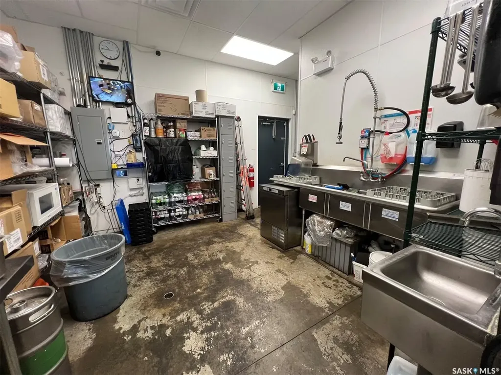 3012 8th Street Saskatoon SK S7H 0W2