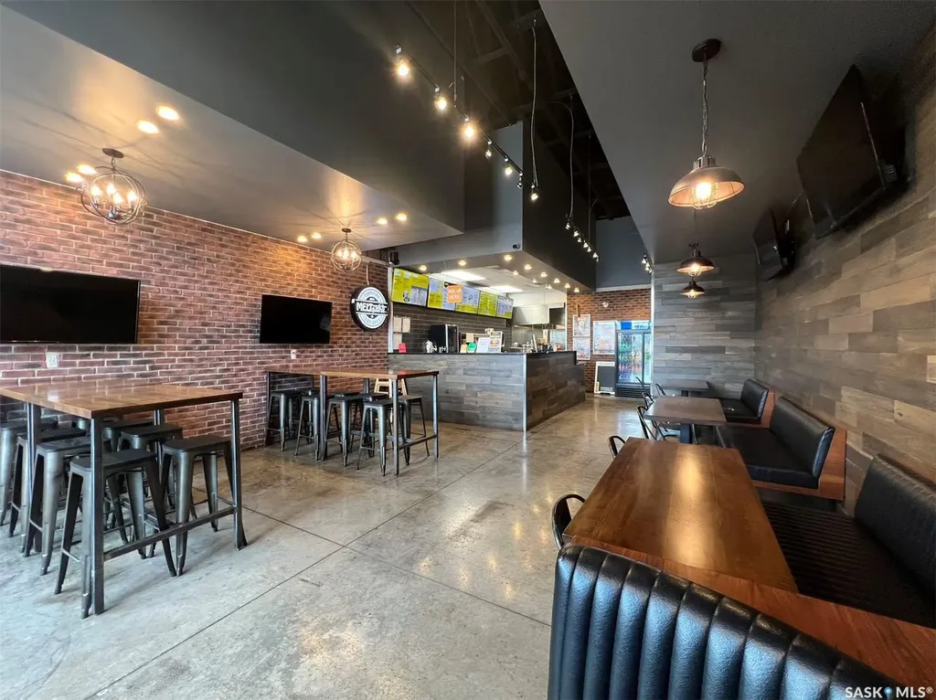 3012 8th Street Saskatoon SK S7H 0W2