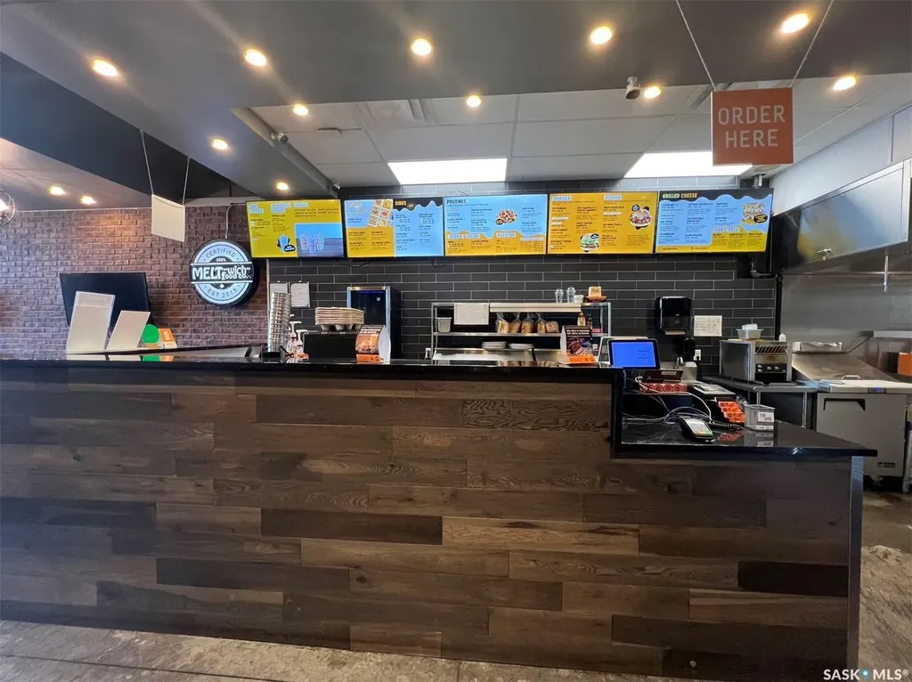 3012 8th Street Saskatoon SK S7H 0W2