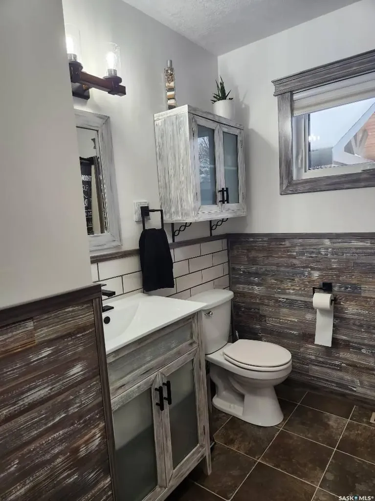 706 Grey Avenue Grenfell SK S0G 2B0