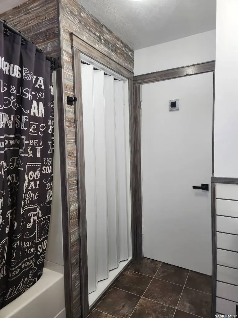 706 Grey Avenue Grenfell SK S0G 2B0