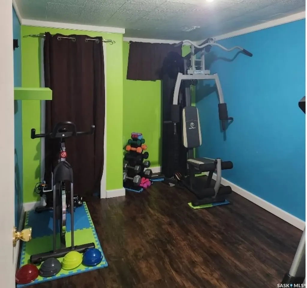 706 Grey Avenue Grenfell SK S0G 2B0