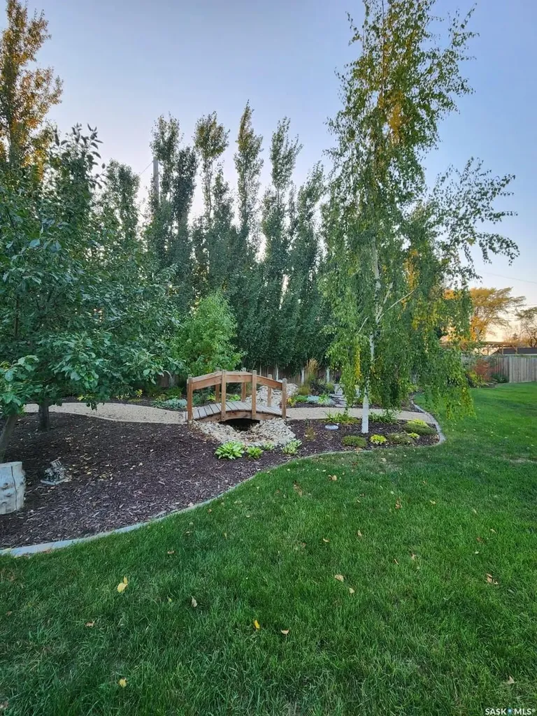 706 Grey Avenue Grenfell SK S0G 2B0