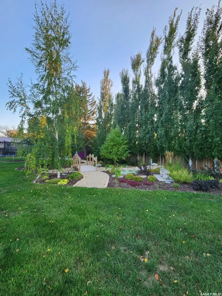 706 Grey Avenue Grenfell SK S0G 2B0