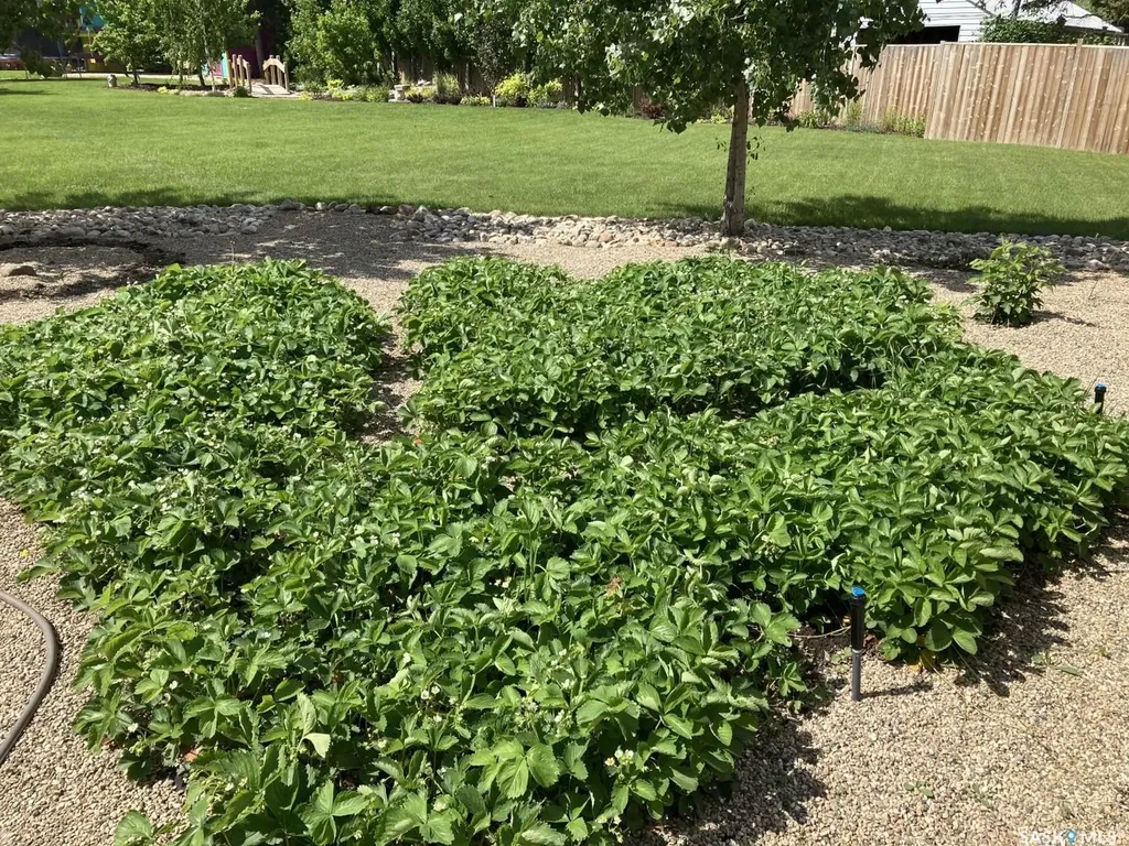 706 Grey Avenue Grenfell SK S0G 2B0