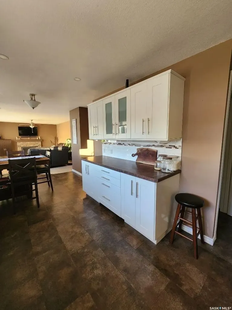 706 Grey Avenue Grenfell SK S0G 2B0