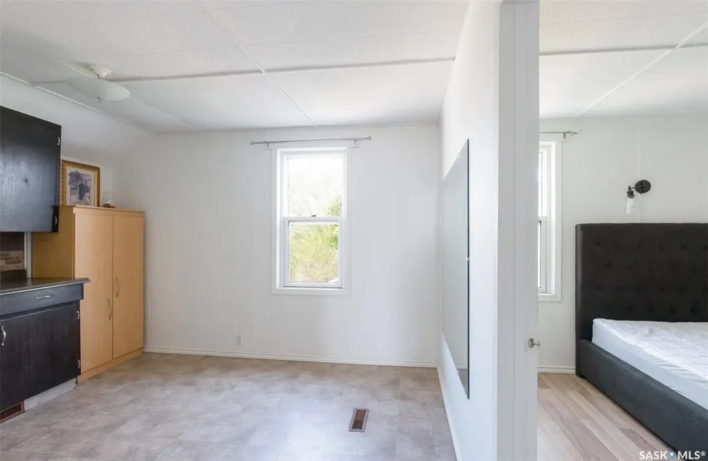 348 High Street W Moose Jaw SK S6H 1S9