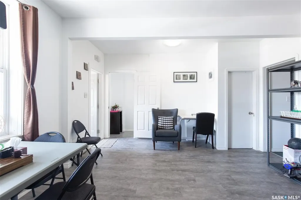 348 High Street W Moose Jaw SK S6H 1S9