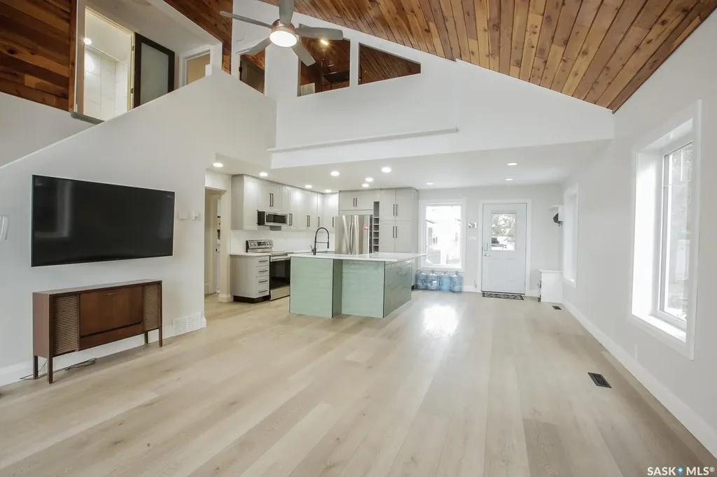 2 Lakeview Lane Katepwa Beach SK S0G 2Y0