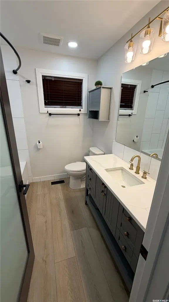 2 Lakeview Lane Katepwa Beach SK S0G 2Y0