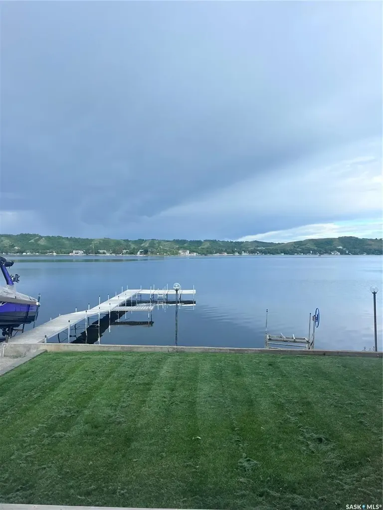 2 Lakeview Lane Katepwa Beach SK S0G 2Y0