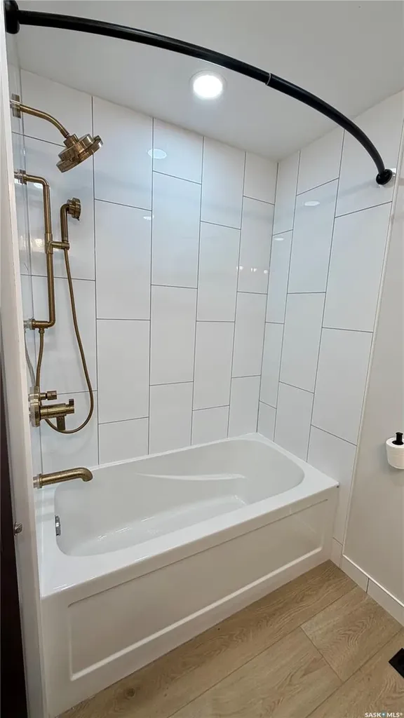 2 Lakeview Lane Katepwa Beach SK S0G 2Y0