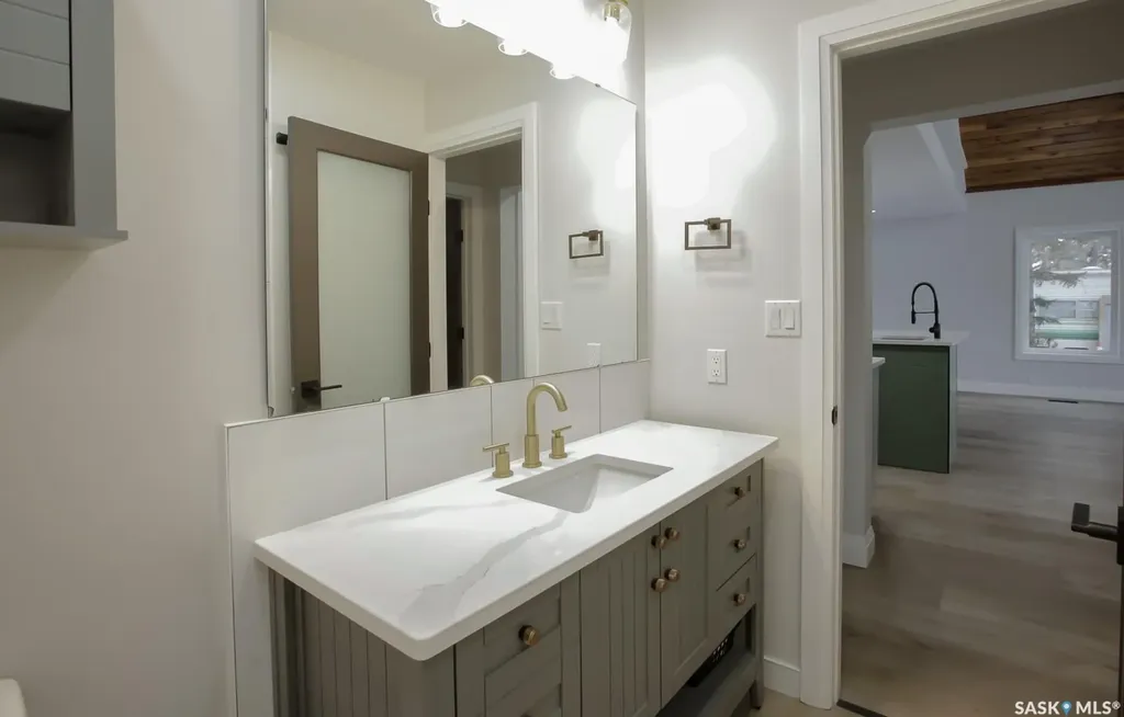 2 Lakeview Lane Katepwa Beach SK S0G 2Y0