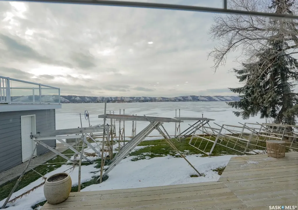 2 Lakeview Lane Katepwa Beach SK S0G 2Y0