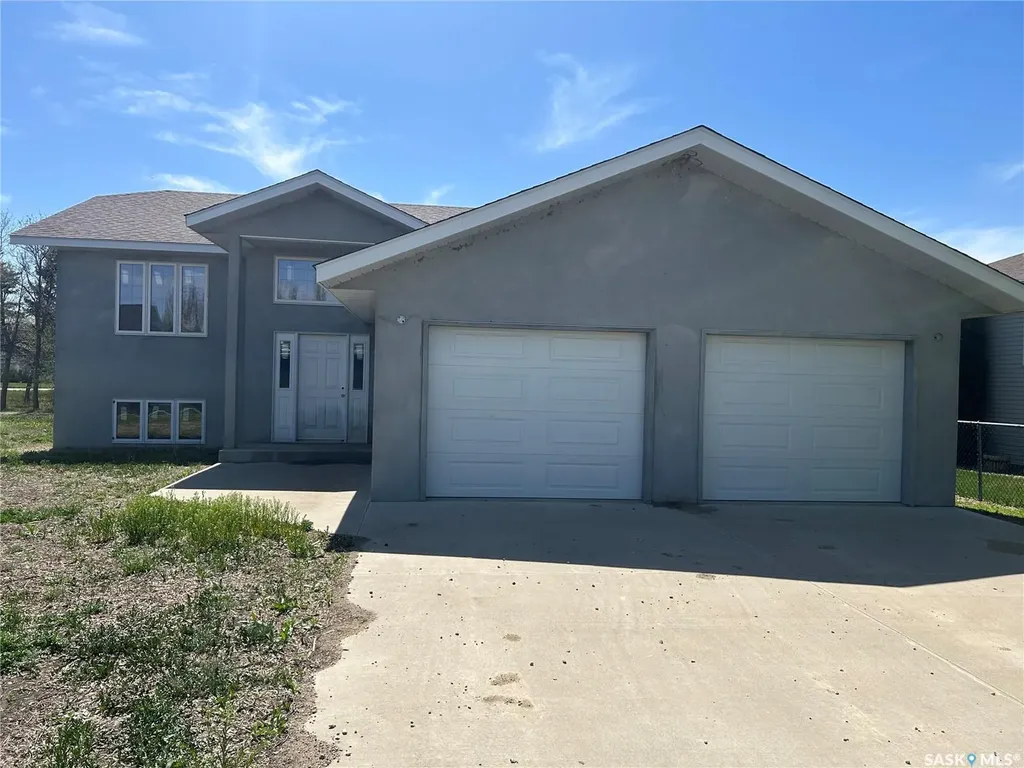 117 Carson Bay Lampman SK S0C 0B5