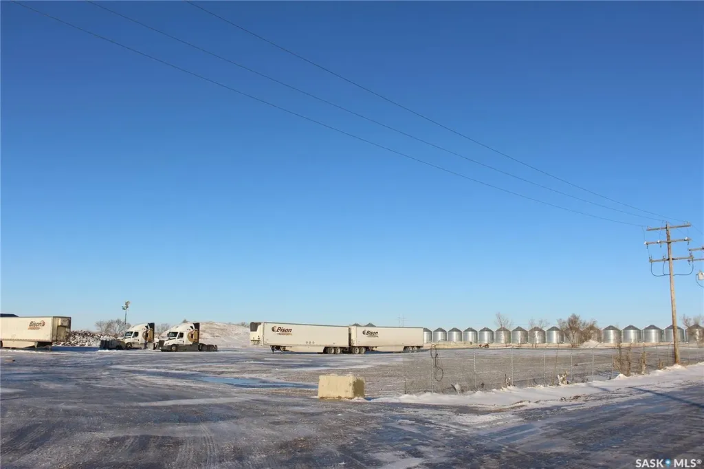 2020 Norwood Avenue Moose Jaw SK S6J 1E7