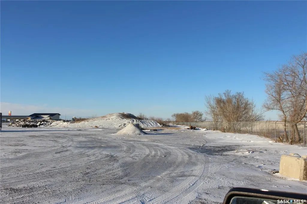 2020 Norwood Avenue Moose Jaw SK S6J 1E7