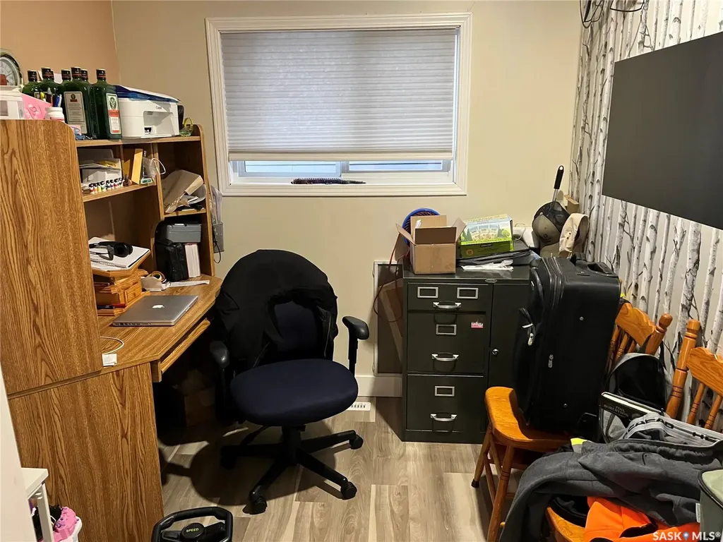 220 5th Avenue E Gravelbourg SK S0H 1X0