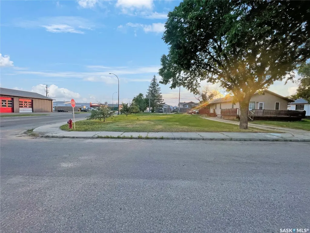204 9th Avenue NW Swift Current SK S9H 1A7