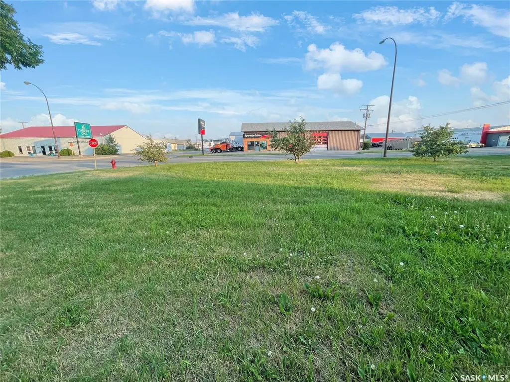 204 9th Avenue NW Swift Current SK S9H 1A7