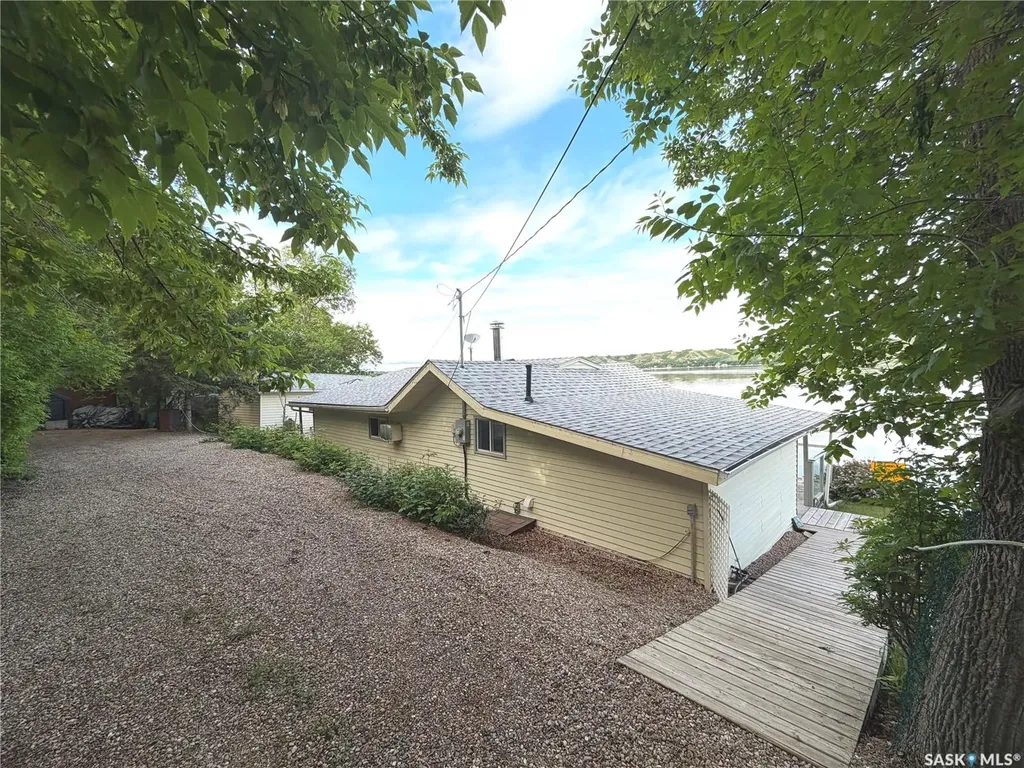177 Katepwa Road Katepwa Beach SK S0G 2K0