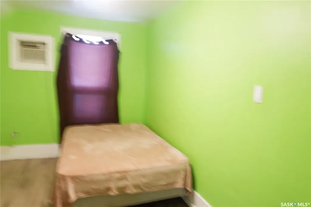 568 Stadacona Street W Moose Jaw SK S6H 1Z9