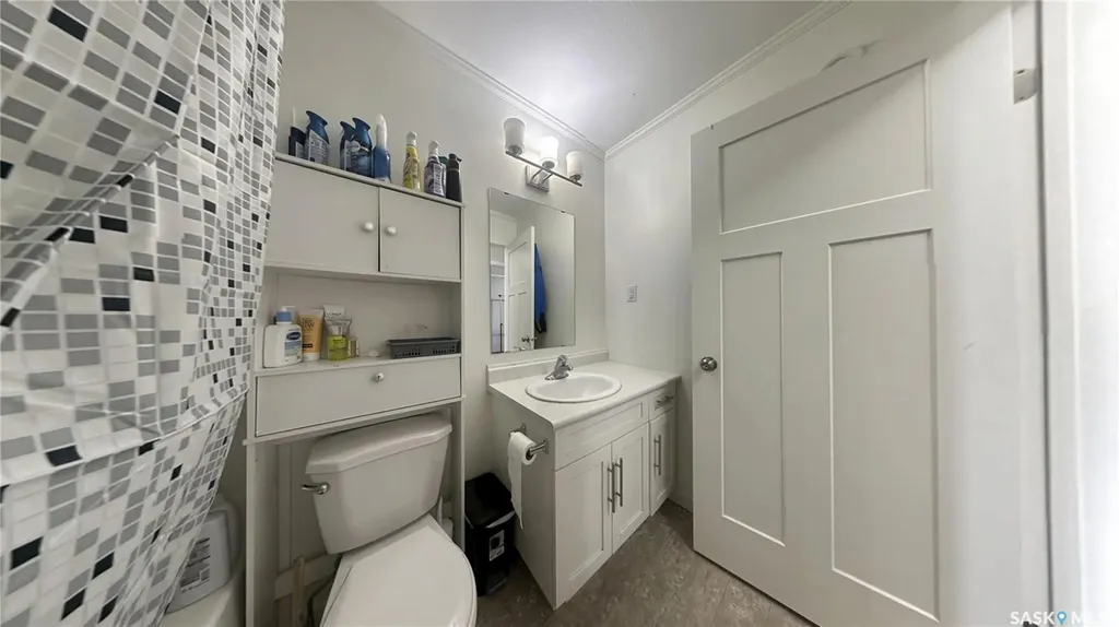 322 Lewin Way Saskatoon SK S7T 0A7