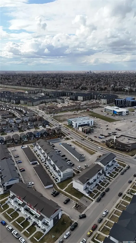 322 Lewin Way Saskatoon SK S7T 0A7