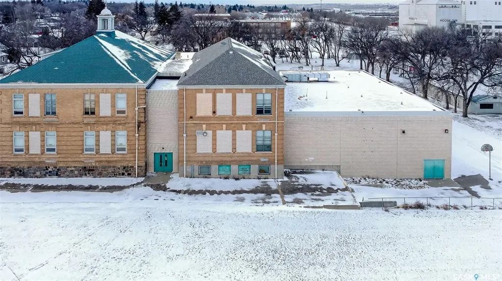 500 Coteau Street W Moose Jaw SK S6H 5E3