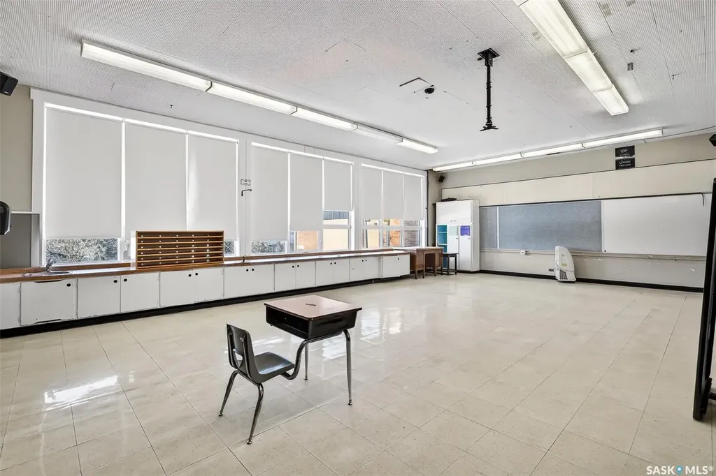 1100 Currie Crescent Moose Jaw SK S6H 6B7
