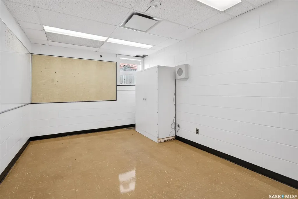1100 Currie Crescent Moose Jaw SK S6H 6B7