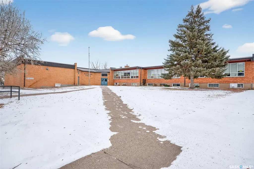 1100 Currie Crescent Moose Jaw SK S6H 6B7