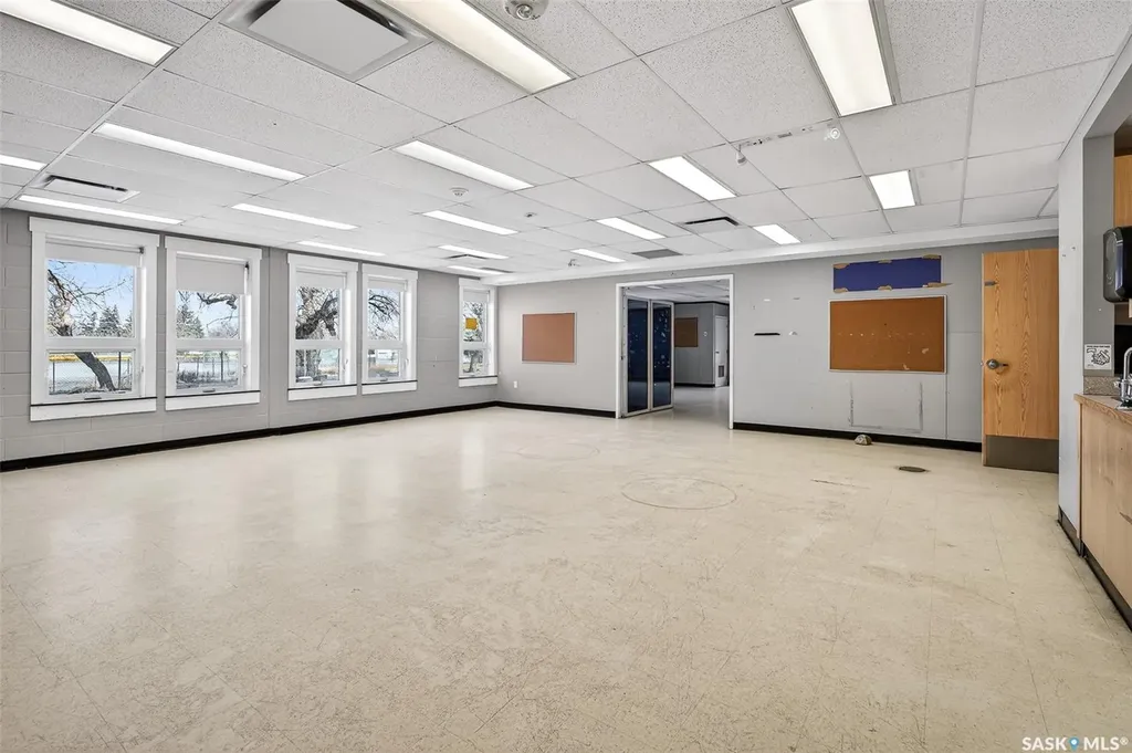 1100 Currie Crescent Moose Jaw SK S6H 6B7