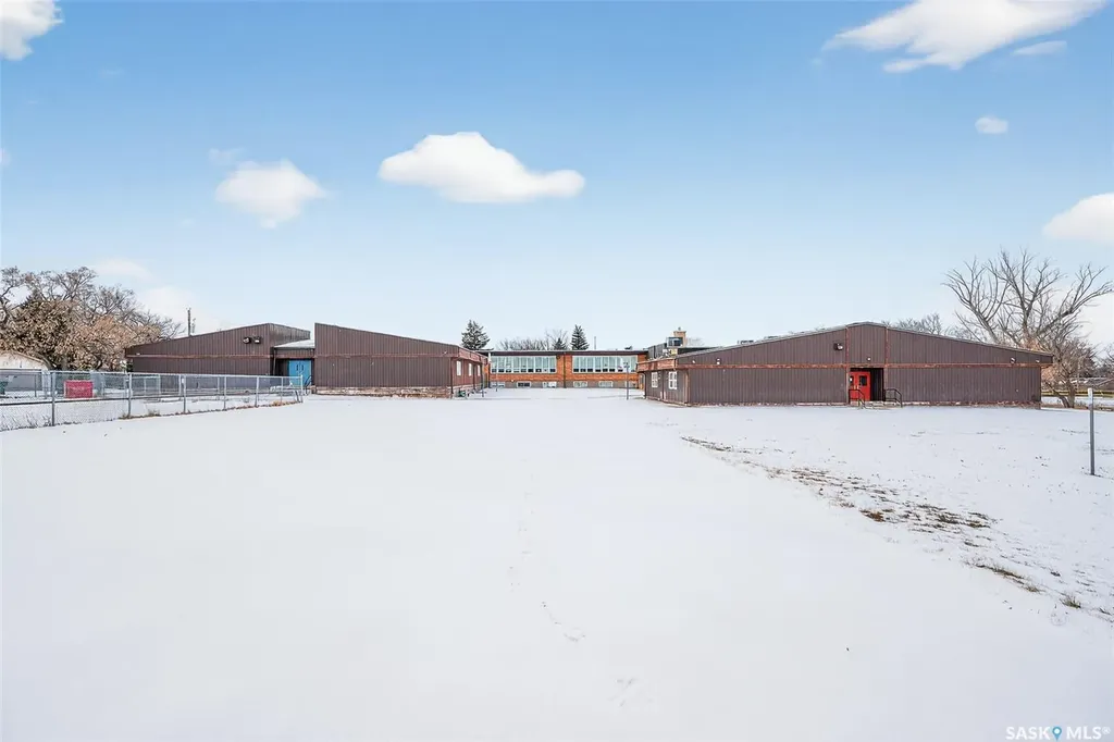 1100 Currie Crescent Moose Jaw SK S6H 6B7