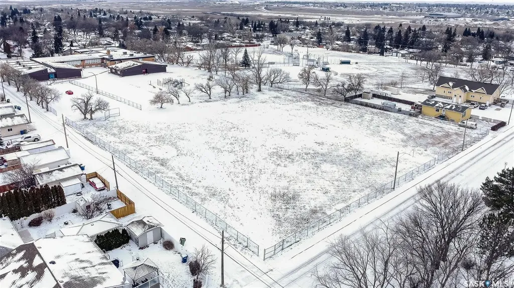 1100 Currie Crescent Moose Jaw SK S6H 6B7