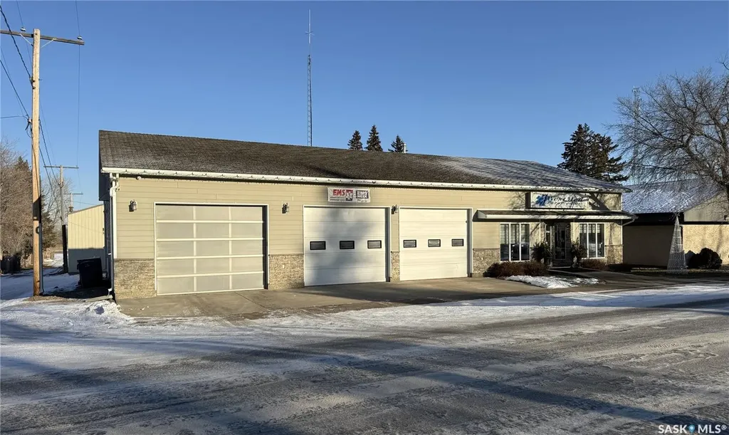 205 1st Avenue W St. Walburg SK S0M 2T0