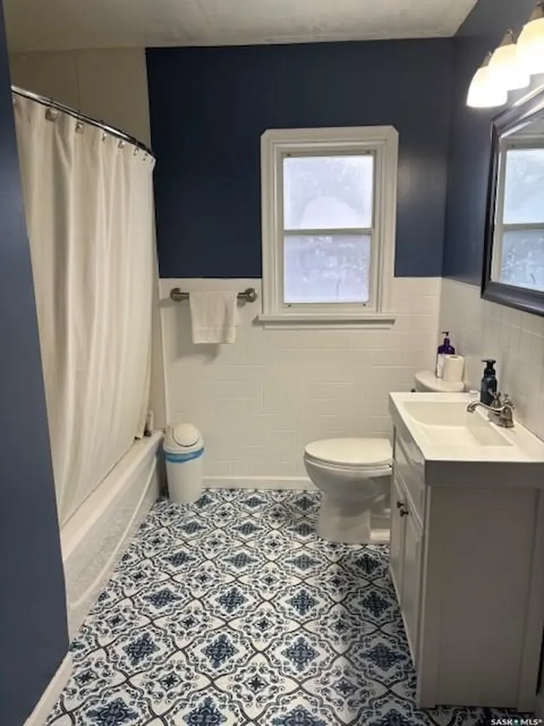124 8th Avenue W Canora SK S0A 0L0