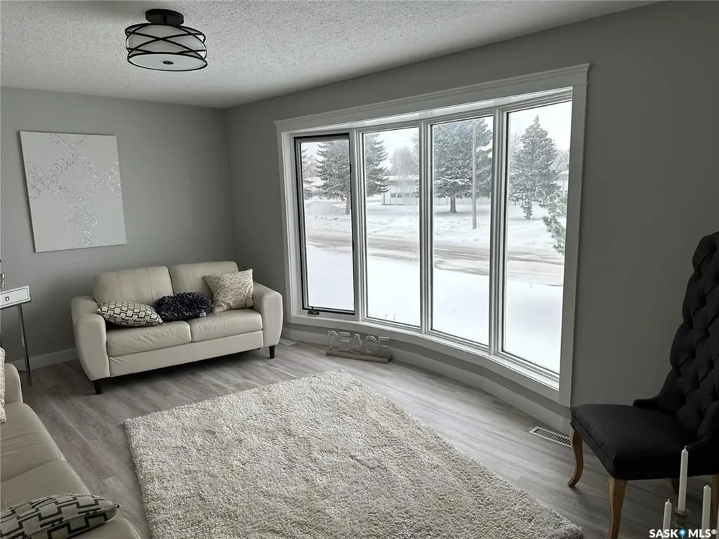 308 4th Street E Carnduff SK S0C 0S0